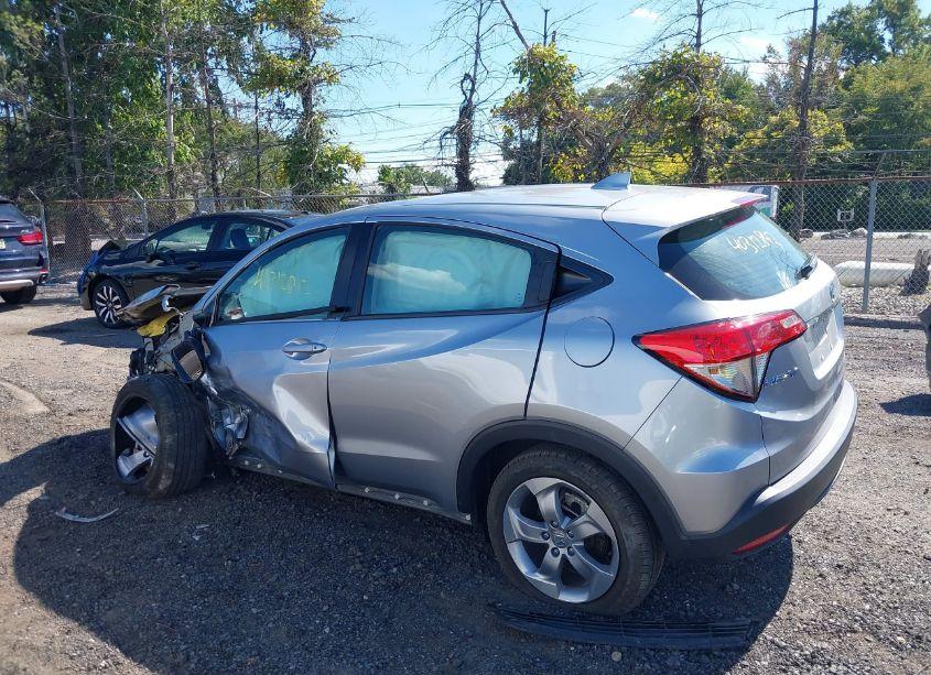 Photo 3 of 2020 Honda Hr-v AWD LX (VIN 3CZRU6H38LM716010)