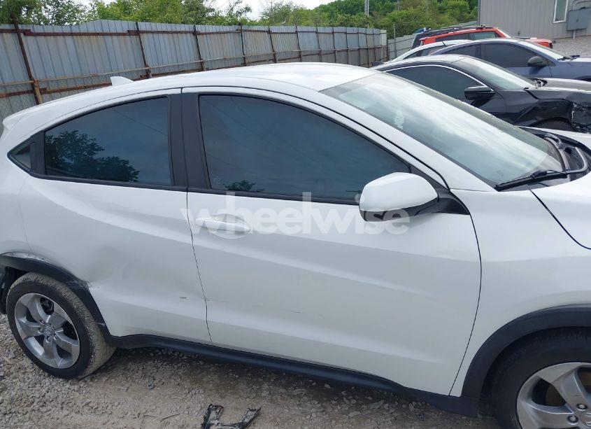 Photo 13 of 2022 Honda Hr-v AWD LX (VIN 3CZRU6H38NM703373)