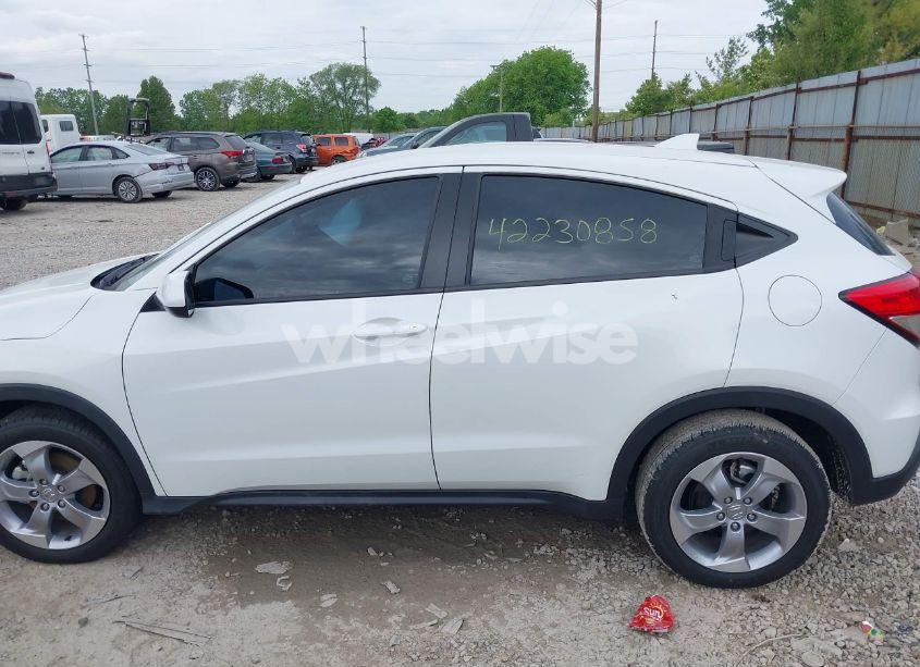 Photo 14 of 2022 Honda Hr-v AWD LX (VIN 3CZRU6H38NM703373)
