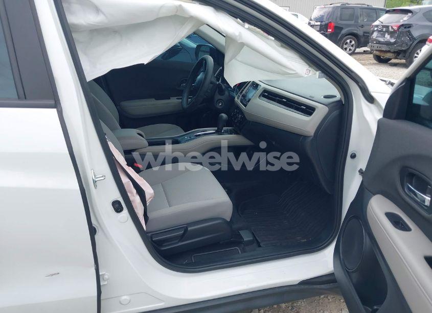 Photo 5 of 2022 Honda Hr-v AWD LX (VIN 3CZRU6H38NM703373)