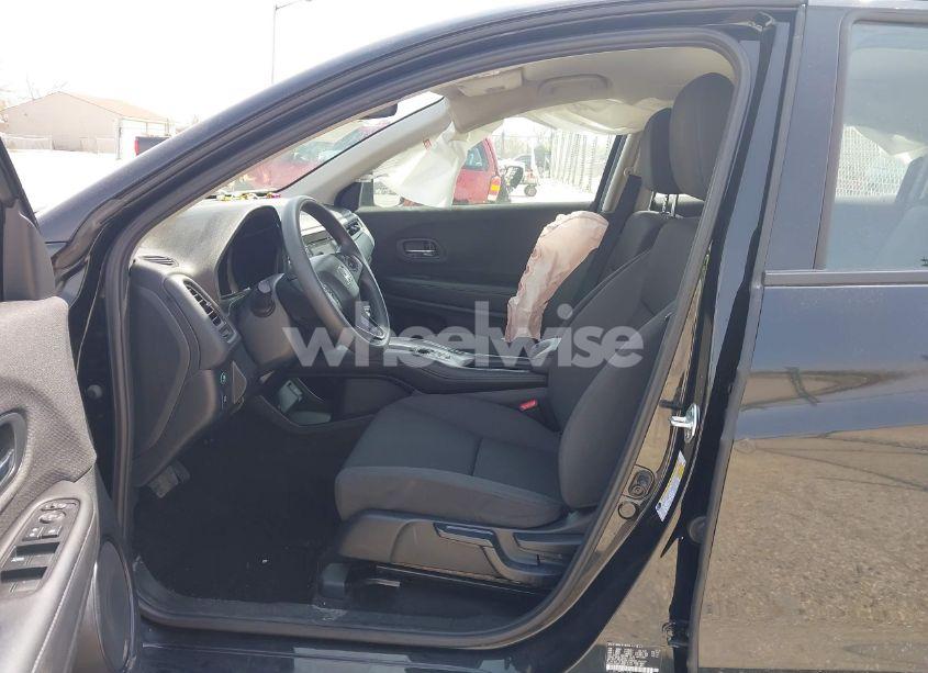 Photo 5 of 2022 Honda Hr-v AWD LX (VIN 3CZRU6H38NM736373)