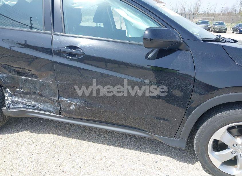 Photo 6 of 2022 Honda Hr-v AWD LX (VIN 3CZRU6H38NM736373)