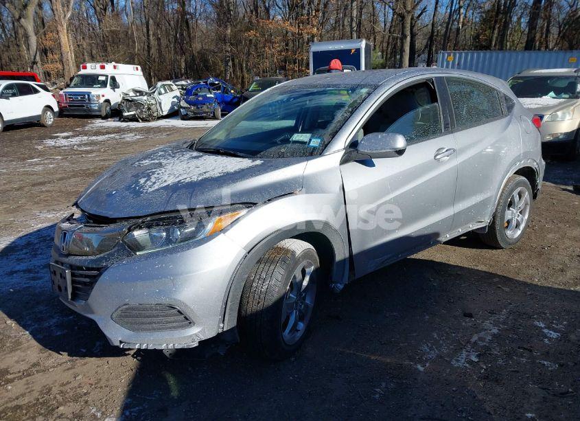 Photo 2 of 2022 Honda Hr-v AWD LX (VIN 3CZRU6H38NM753352)