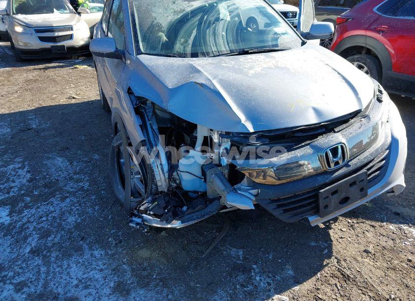 Photo 6 of 2022 Honda Hr-v AWD LX (VIN 3CZRU6H38NM753352)