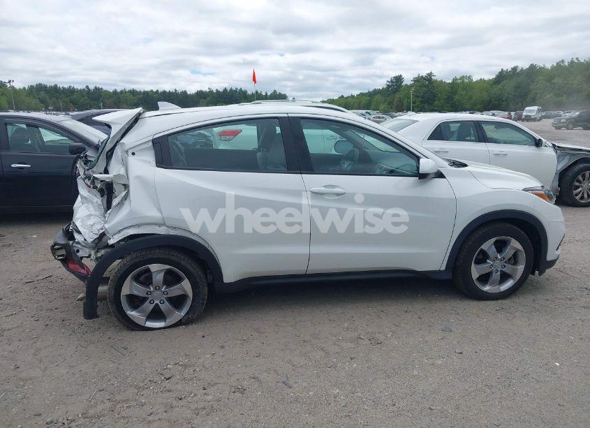 Photo 13 of 2022 Honda Hr-v AWD LX (VIN 3CZRU6H38NM763153)