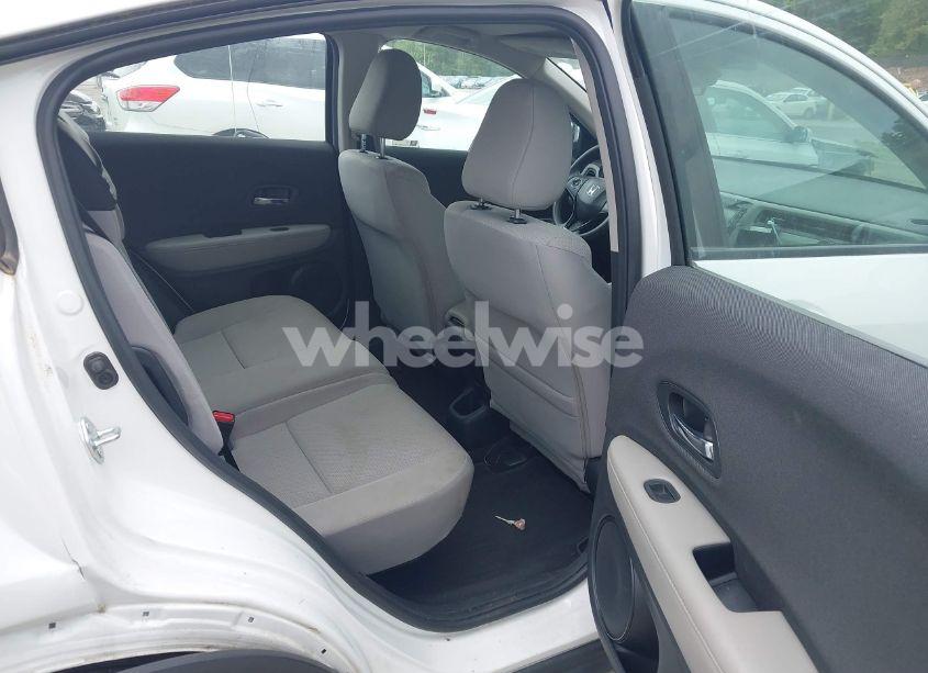 Photo 8 of 2022 Honda Hr-v AWD LX (VIN 3CZRU6H38NM763153)