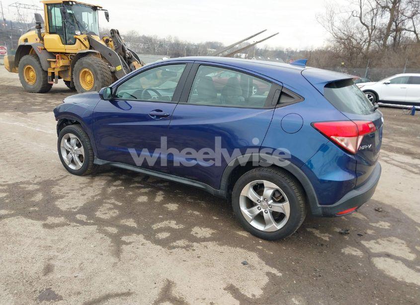 Photo 3 of 2016 Honda Hr-v LX (VIN 3CZRU6H39GM720072)