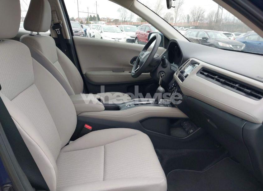 Photo 5 of 2016 Honda Hr-v LX (VIN 3CZRU6H39GM720072)
