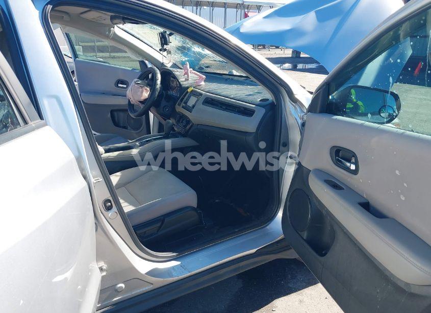 Photo 5 of 2016 Honda Hr-v LX (VIN 3CZRU6H39GM758501)