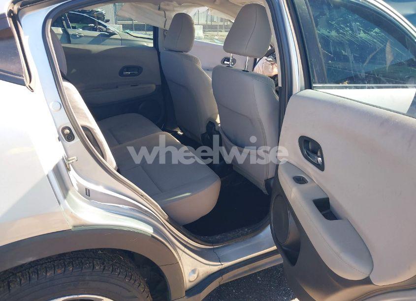 Photo 8 of 2016 Honda Hr-v LX (VIN 3CZRU6H39GM758501)