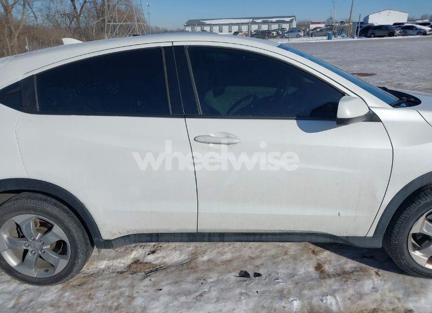 Photo 13 of 2017 Honda Hr-v LX (VIN 3CZRU6H39HM712152)