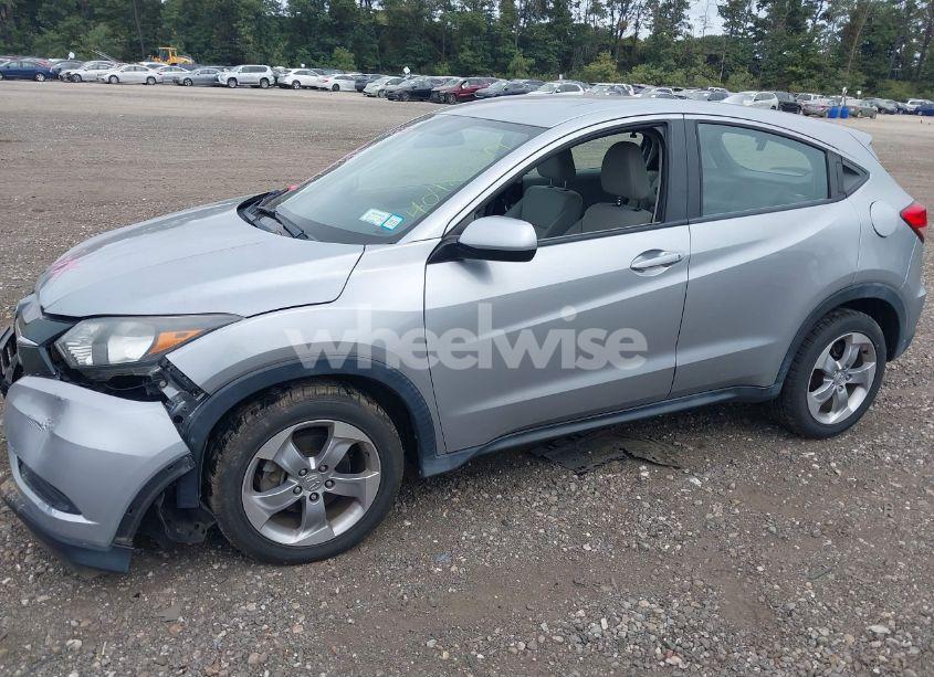Photo 14 of 2018 Honda Hr-v LX (VIN 3CZRU6H39JG712639)