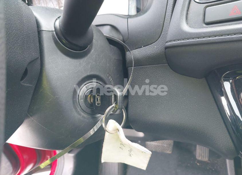 Photo 11 of 2018 Honda Hr-v LX (VIN 3CZRU6H39JG719879)