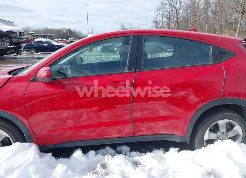 Photo 14 of 2018 Honda Hr-v LX (VIN 3CZRU6H39JG719879)