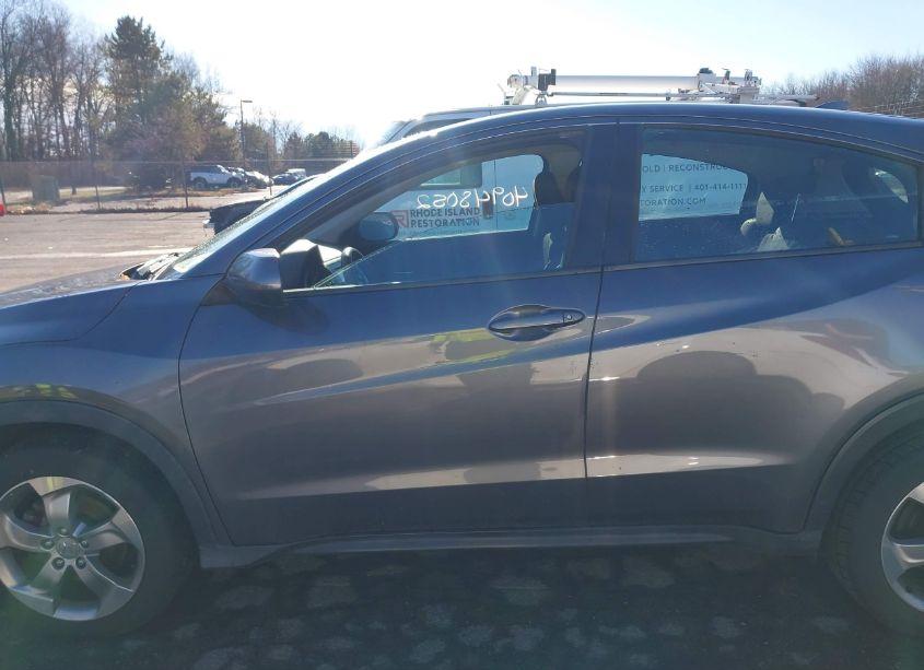 Photo 15 of 2018 Honda Hr-v LX (VIN 3CZRU6H39JG722295)