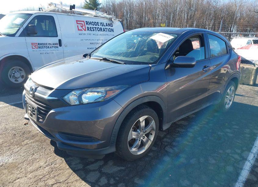 Photo 2 of 2018 Honda Hr-v LX (VIN 3CZRU6H39JG722295)