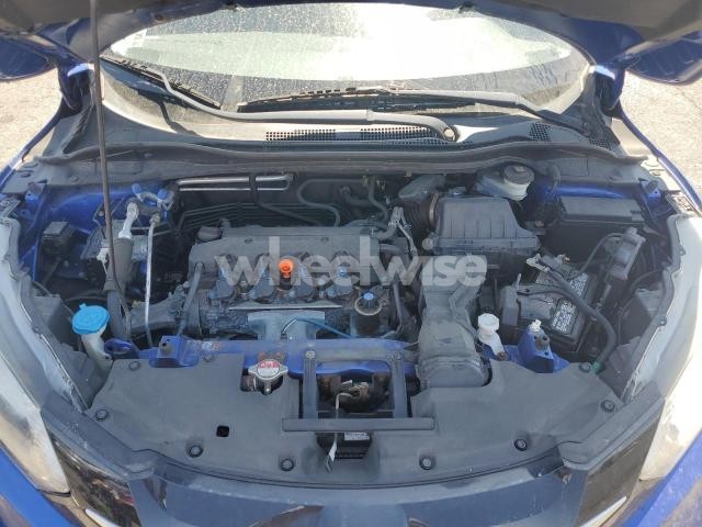 Photo 2 of 2018 HONDA HR-V LX N/A (VIN 3CZRU6H39JM704218)