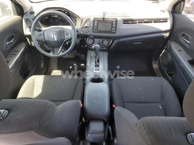 Photo 3 of 2018 HONDA HR-V LX N/A (VIN 3CZRU6H39JM704218)