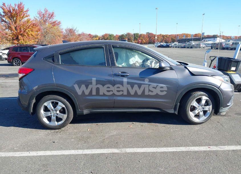 Photo 13 of 2019 Honda Hr-v LX (VIN 3CZRU6H39KG713162)