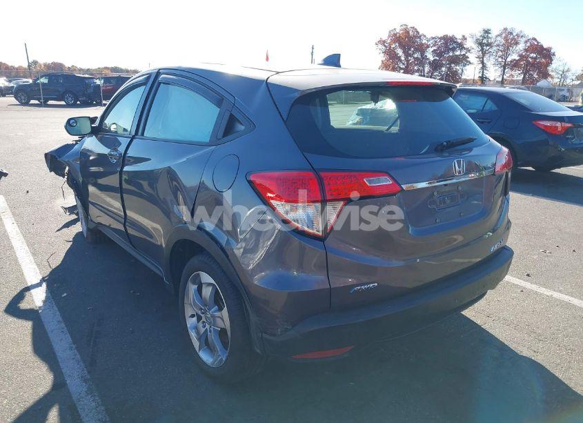 Photo 3 of 2019 Honda Hr-v LX (VIN 3CZRU6H39KG713162)