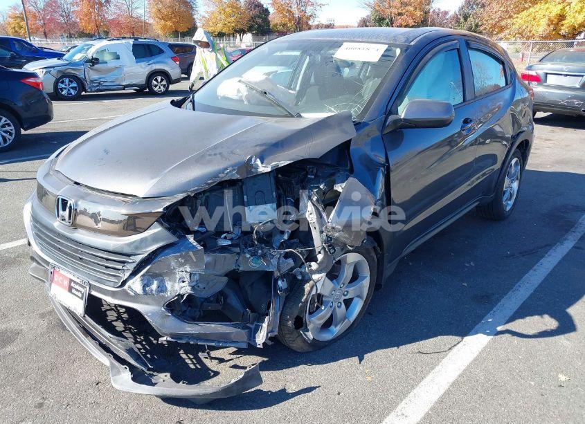 Photo 6 of 2019 Honda Hr-v LX (VIN 3CZRU6H39KG713162)