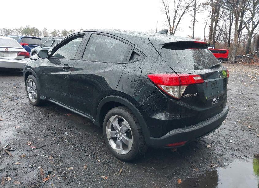 Photo 3 of 2019 Honda Hr-v LX (VIN 3CZRU6H39KG721956)