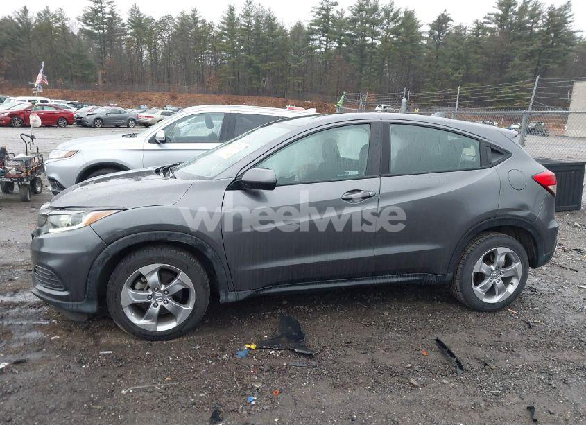 Photo 14 of 2019 Honda Hr-v LX (VIN 3CZRU6H39KG725909)