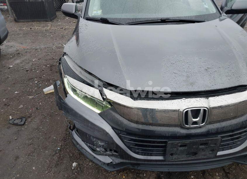 Photo 6 of 2019 Honda Hr-v LX (VIN 3CZRU6H39KG725909)