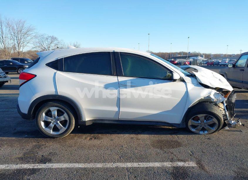Photo 13 of 2019 Honda Hr-v LX (VIN 3CZRU6H39KM701921)