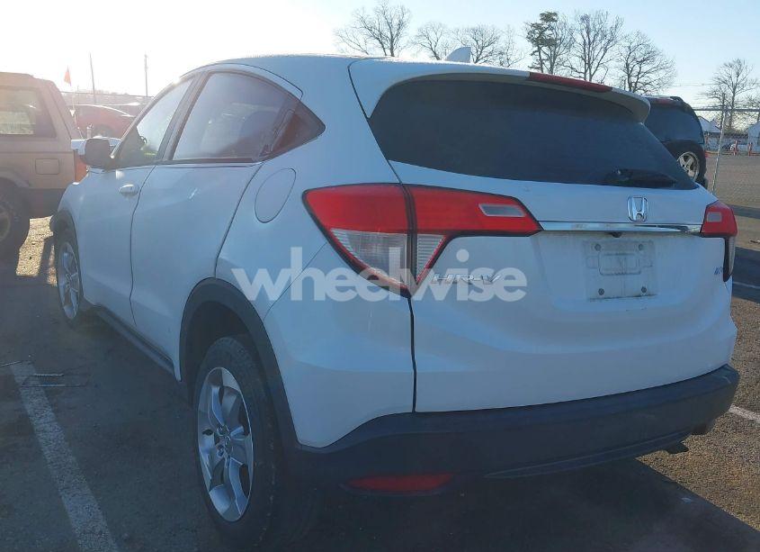 Photo 3 of 2019 Honda Hr-v LX (VIN 3CZRU6H39KM701921)