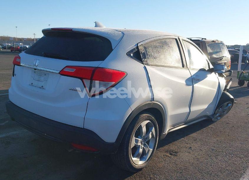 Photo 4 of 2019 Honda Hr-v LX (VIN 3CZRU6H39KM701921)