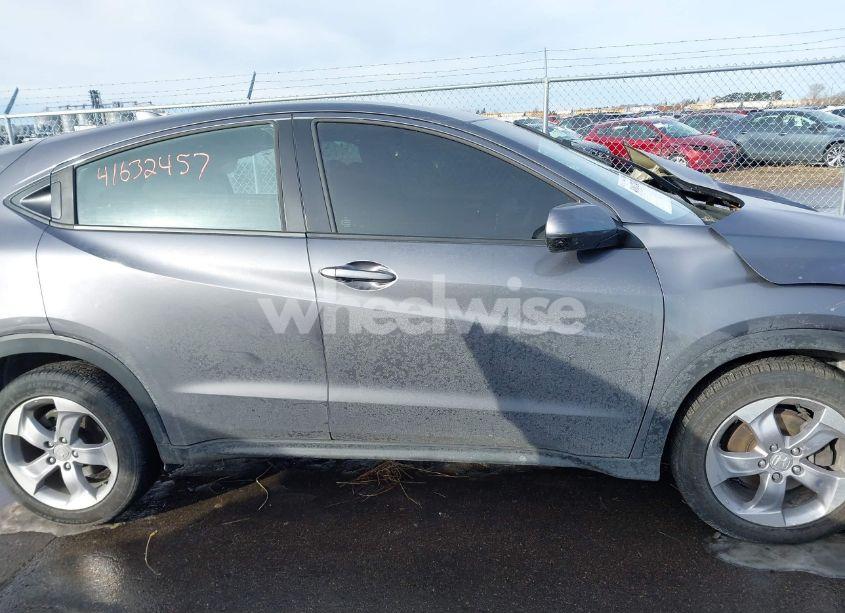 Photo 13 of 2020 Honda Hr-v AWD LX (VIN 3CZRU6H39LM711219)