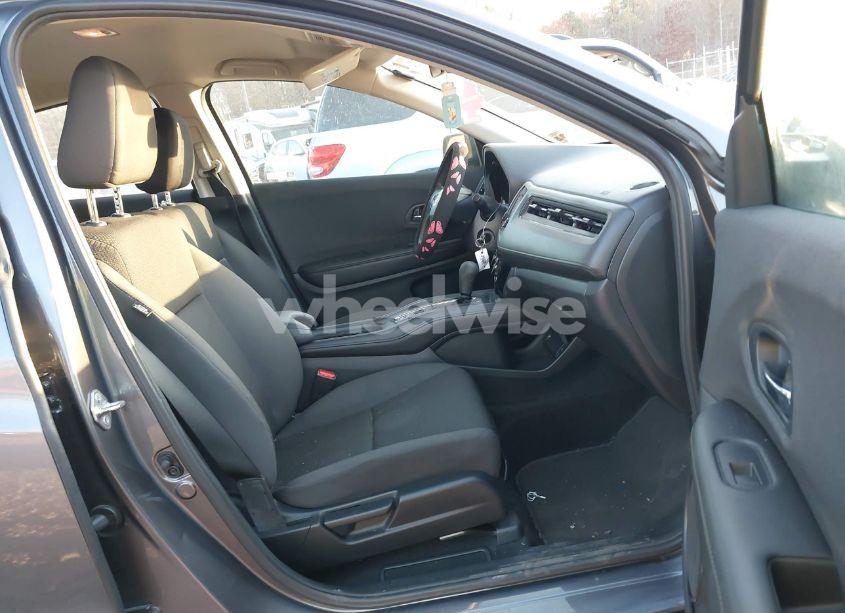 Photo 5 of 2020 Honda Hr-v AWD LX (VIN 3CZRU6H39LM730692)