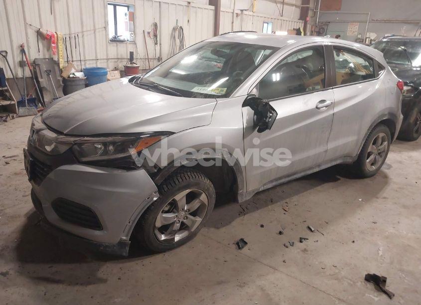 Photo 2 of 2021 Honda Hr-v AWD LX (VIN 3CZRU6H39MM756193)