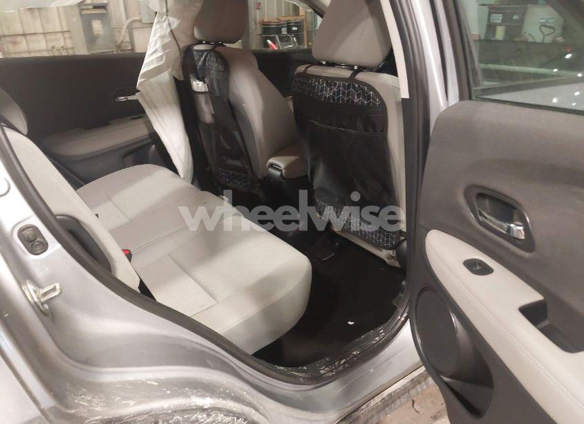 Photo 8 of 2021 Honda Hr-v AWD LX (VIN 3CZRU6H39MM756193)