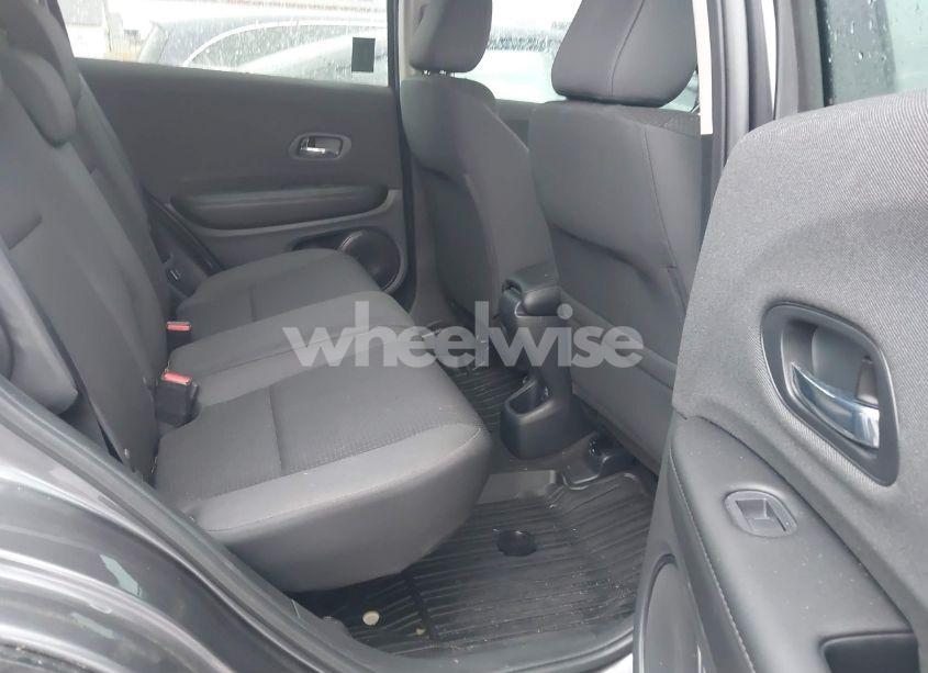 Photo 8 of 2022 Honda Hr-v AWD LX (VIN 3CZRU6H39NM735541)