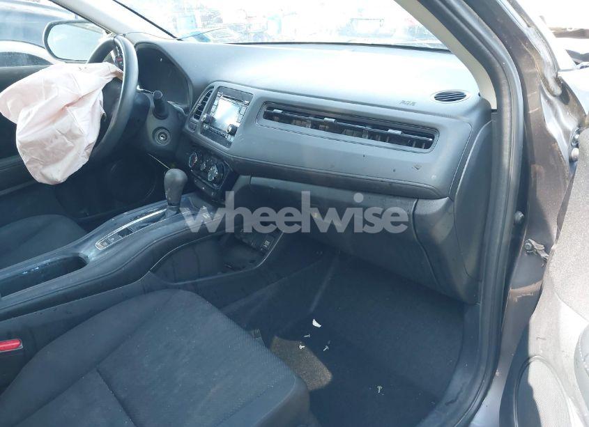 Photo 5 of 2016 Honda Hr-v LX (VIN 3CZRU6H3XGM708755)