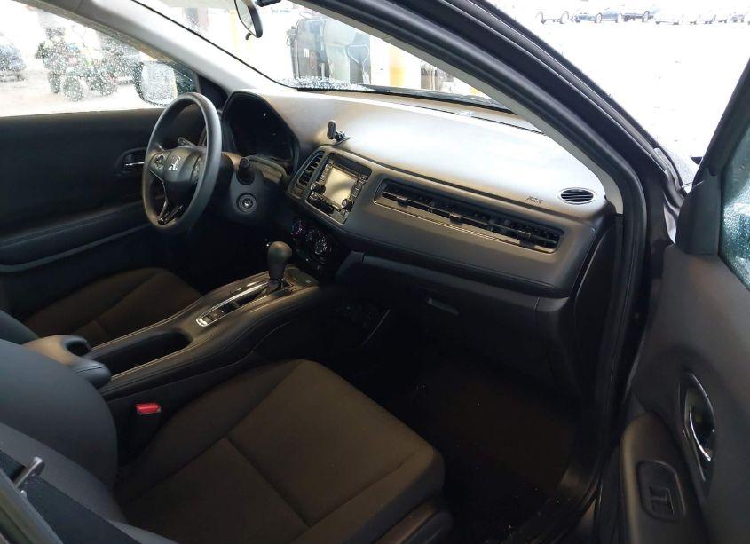 Photo 5 of 2016 Honda Hr-v LX (VIN 3CZRU6H3XGM717908)