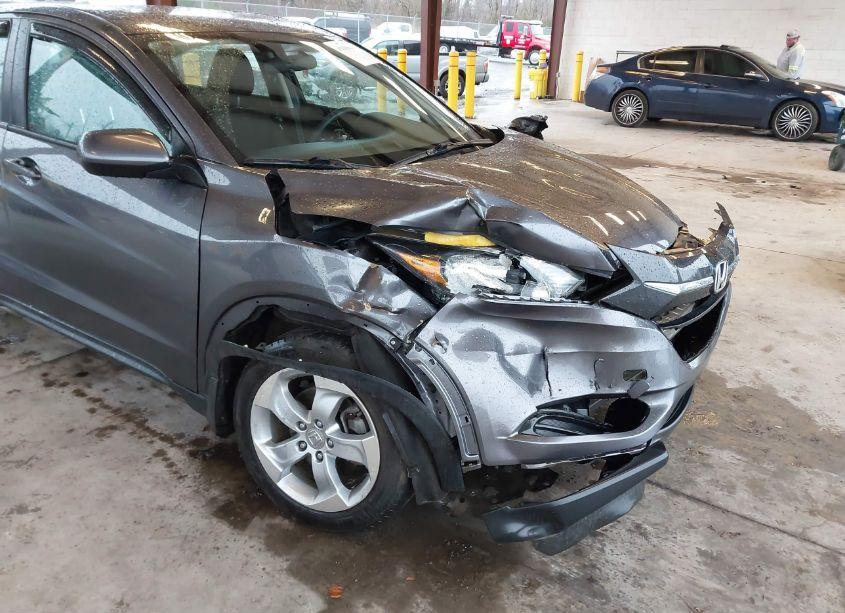 Photo 6 of 2016 Honda Hr-v LX (VIN 3CZRU6H3XGM717908)