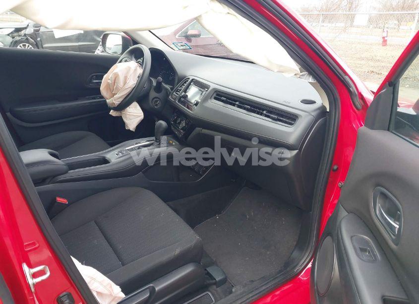 Photo 5 of 2016 Honda Hr-v LX (VIN 3CZRU6H3XGM739696)