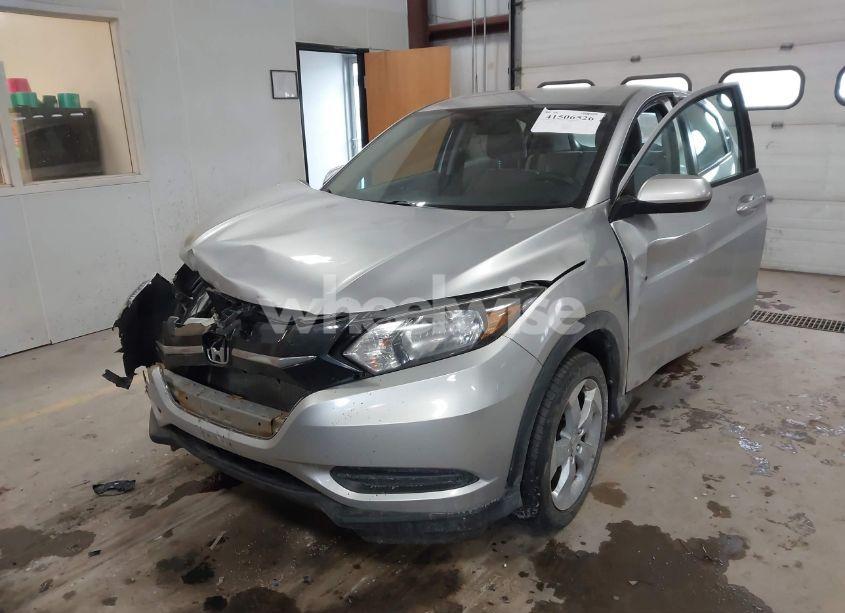 Photo 6 of 2016 Honda Hr-v LX (VIN 3CZRU6H3XGM745370)