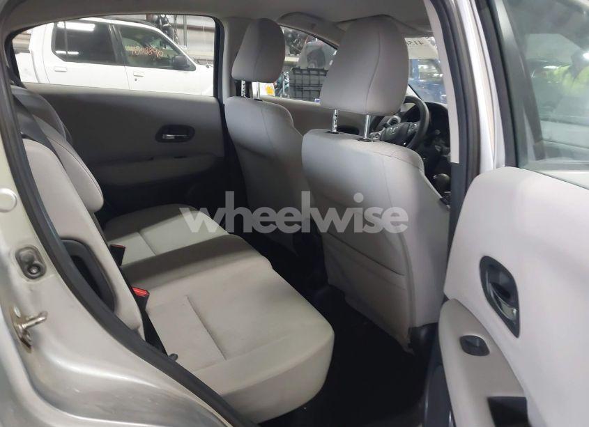 Photo 8 of 2016 Honda Hr-v LX (VIN 3CZRU6H3XGM745370)