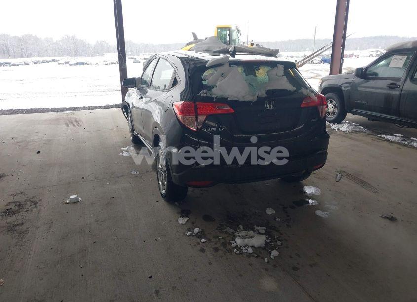 Photo 3 of 2016 Honda Hr-v LX (VIN 3CZRU6H3XGM753873)