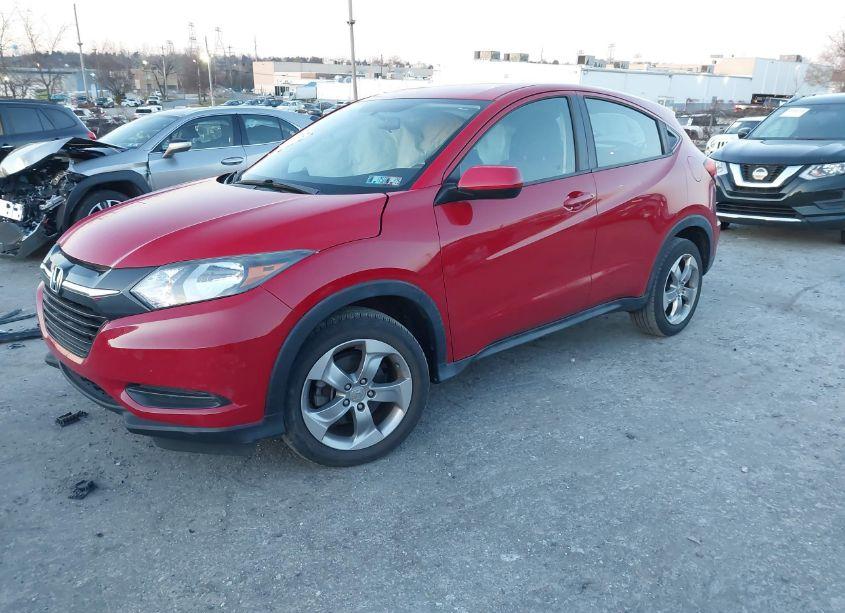 Photo 2 of 2017 Honda Hr-v LX (VIN 3CZRU6H3XHG706066)
