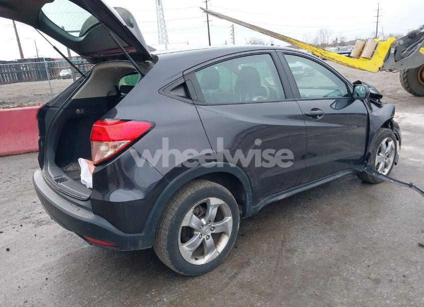 Photo 4 of 2017 Honda Hr-v LX (VIN 3CZRU6H3XHM714198)