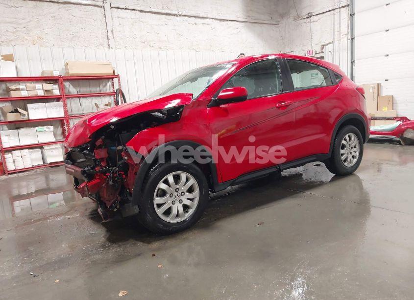 Photo 2 of 2017 Honda Hr-v LX (VIN 3CZRU6H3XHM714248)