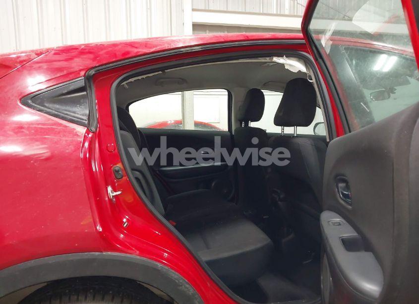 Photo 8 of 2017 Honda Hr-v LX (VIN 3CZRU6H3XHM714248)