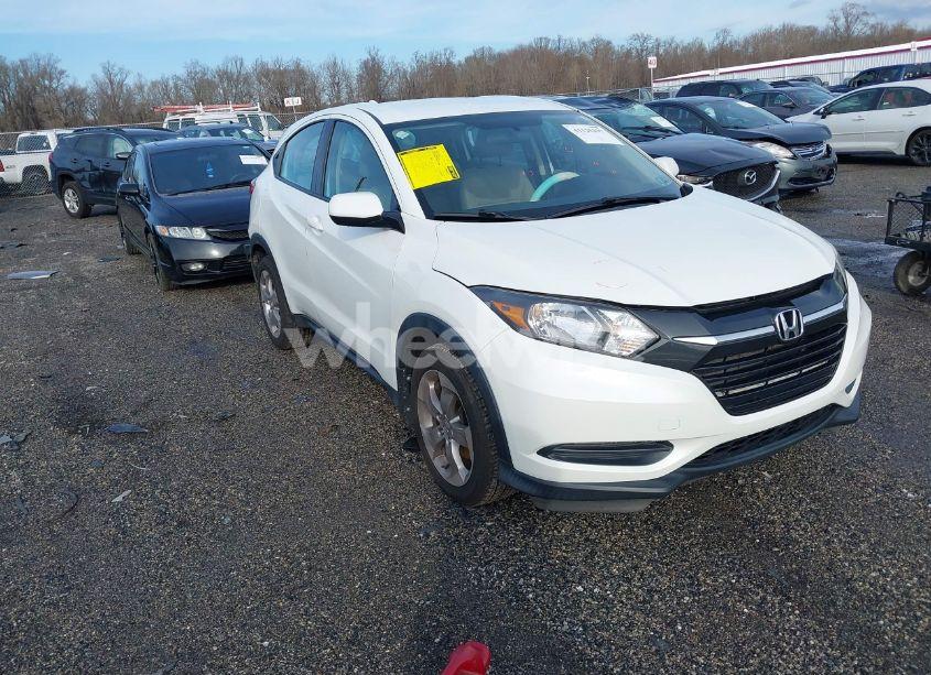 2017 Honda Hr-v LX (VIN 3CZRU6H3XHM732667) main photo