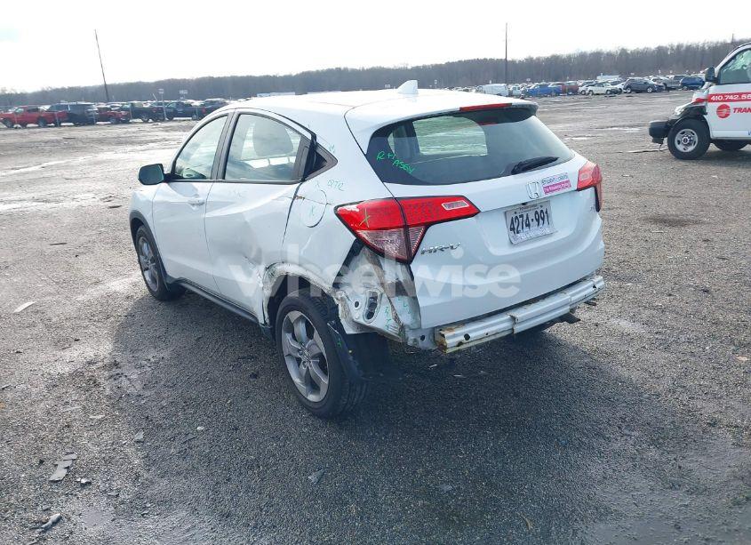 Photo 3 of 2017 Honda Hr-v LX (VIN 3CZRU6H3XHM732667)