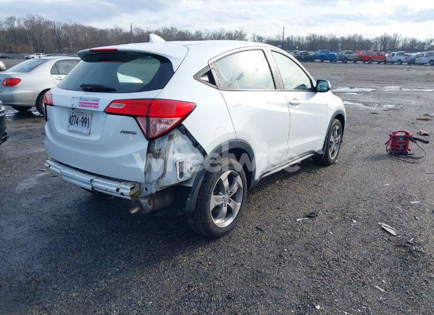 Photo 4 of 2017 Honda Hr-v LX (VIN 3CZRU6H3XHM732667)